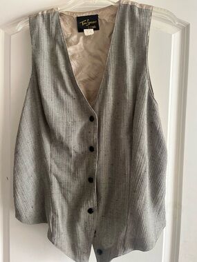 VTG Toni Garment for CC magic gray Silver Textured Sleeveless Button Front Tunic